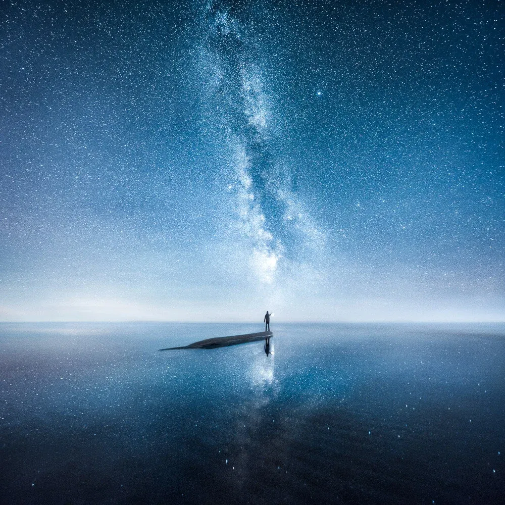 Searching For Horizon - Nikon D810 & Nikkor 14–24 mm f/2.8, ISO 6400, 14 mm, f/2.8, 30 sec.